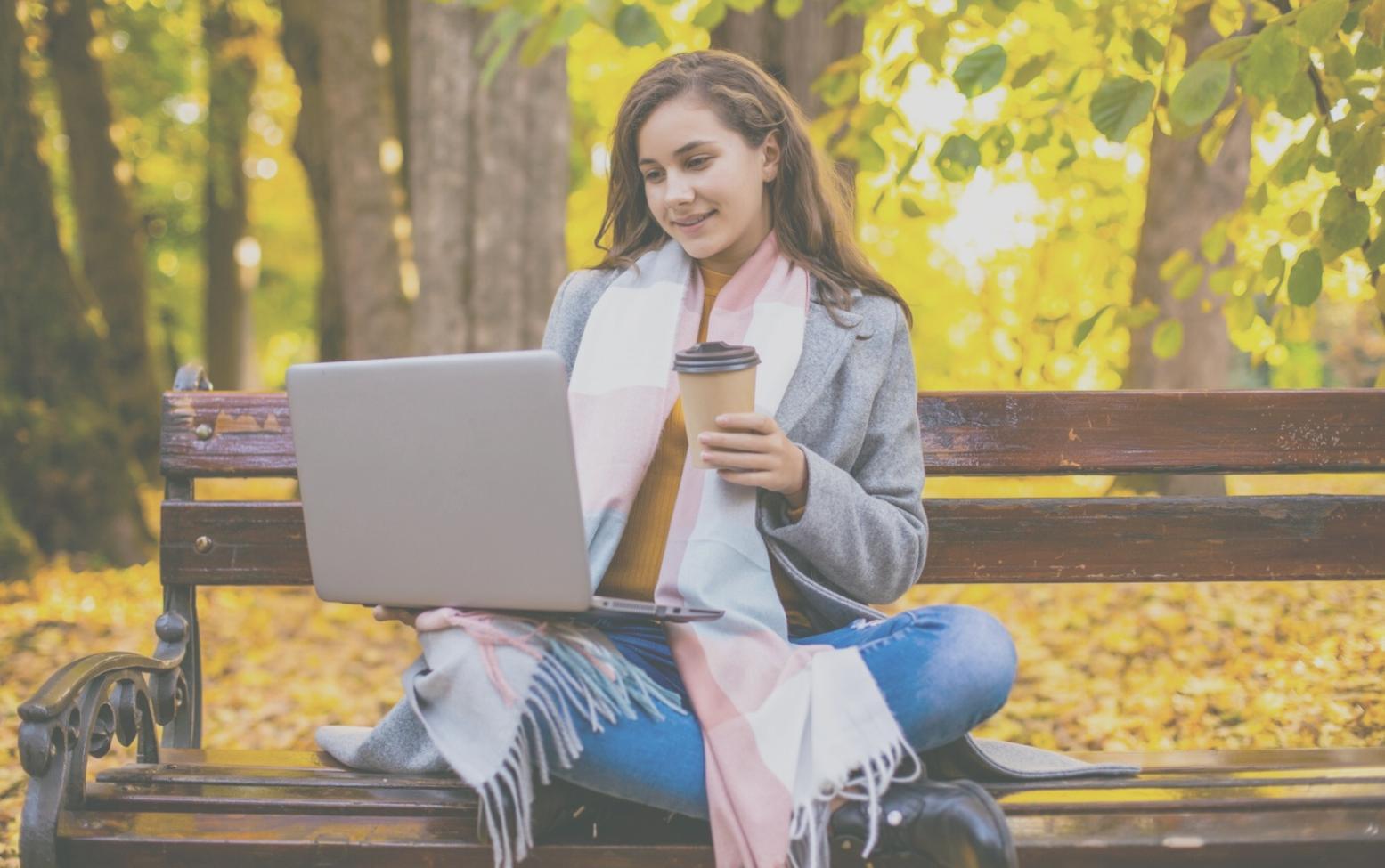 Sesión de análisis financiero con metodología práctica
